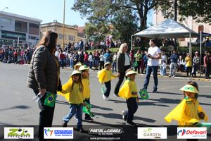 DESFILE C&Iacute;VICO &ndash; 132 ANOS DE RIO DAS PEDRAS
