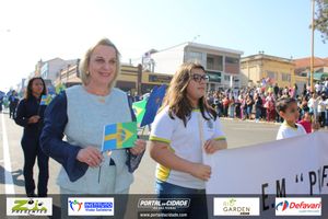 DESFILE C&Iacute;VICO &ndash; 132 ANOS DE RIO DAS PEDRAS