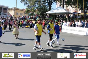DESFILE C&Iacute;VICO &ndash; 132 ANOS DE RIO DAS PEDRAS