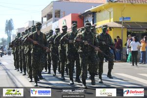 DESFILE C&Iacute;VICO &ndash; 132 ANOS DE RIO DAS PEDRAS