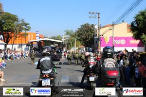 DESFILE C&Iacute;VICO &ndash; 132 ANOS DE RIO DAS PEDRAS
