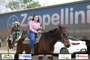 Desfile dos Cavaleiros e Charreteiros