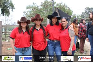 Desfile dos Cavaleiros e Charreteiros