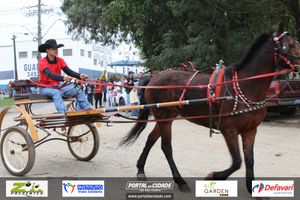 Desfile dos Cavaleiros e Charreteiros