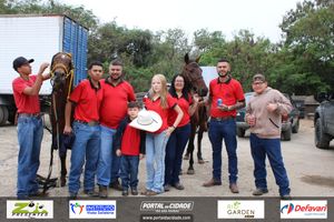 Desfile dos Cavaleiros e Charreteiros