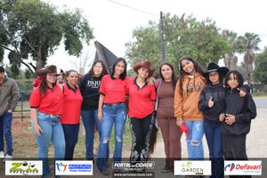 Desfile dos Cavaleiros e Charreteiros