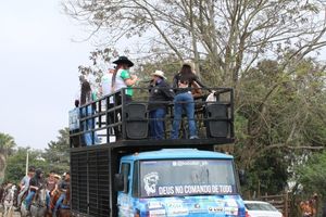 Desfile dos Cavaleiros e Charreteiros