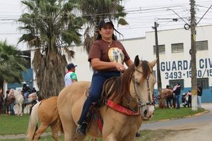 Desfile dos Cavaleiros e Charreteiros