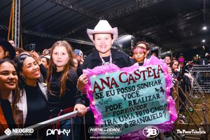Ana Castela