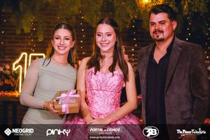 15 Anos Lara Finder