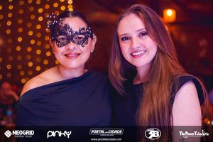 15 Anos Lara Finder