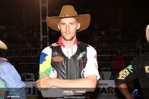 1&ordm; dia 9&ordf; EXPOMIG - S&atilde;o Miguel do Guapor&eacute;