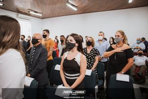 OAB Sumar&eacute; realiza a 1&ordf; entrega do ano das carteiras aos novos Advogados