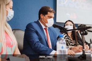 OAB Sumar&eacute; realiza a 1&ordf; entrega do ano das carteiras aos novos Advogados