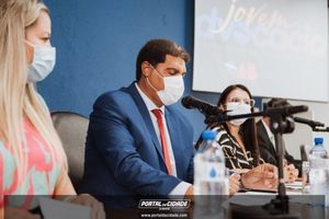 OAB Sumar&eacute; realiza a 1&ordf; entrega do ano das carteiras aos novos Advogados