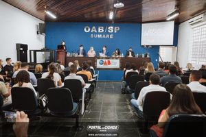 OAB Sumar&eacute; realiza a 1&ordf; entrega do ano das carteiras aos novos Advogados