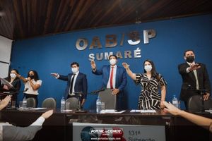 OAB Sumar&eacute; realiza a 1&ordf; entrega do ano das carteiras aos novos Advogados