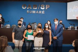 OAB Sumar&eacute; realiza a 1&ordf; entrega do ano das carteiras aos novos Advogados