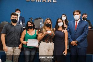 OAB Sumar&eacute; realiza a 1&ordf; entrega do ano das carteiras aos novos Advogados
