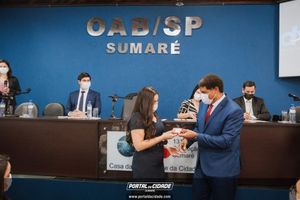 OAB Sumar&eacute; realiza a 1&ordf; entrega do ano das carteiras aos novos Advogados