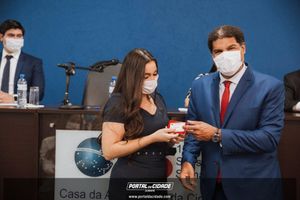 OAB Sumar&eacute; realiza a 1&ordf; entrega do ano das carteiras aos novos Advogados