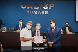 OAB Sumar&eacute; realiza a 1&ordf; entrega do ano das carteiras aos novos Advogados