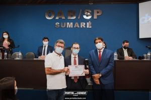 OAB Sumar&eacute; realiza a 1&ordf; entrega do ano das carteiras aos novos Advogados