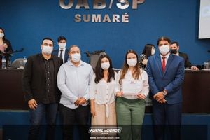 OAB Sumar&eacute; realiza a 1&ordf; entrega do ano das carteiras aos novos Advogados