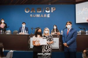 OAB Sumar&eacute; realiza a 1&ordf; entrega do ano das carteiras aos novos Advogados