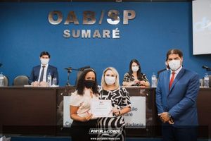 OAB Sumar&eacute; realiza a 1&ordf; entrega do ano das carteiras aos novos Advogados