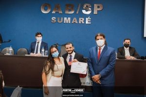 OAB Sumar&eacute; realiza a 1&ordf; entrega do ano das carteiras aos novos Advogados