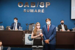 OAB Sumar&eacute; realiza a 1&ordf; entrega do ano das carteiras aos novos Advogados