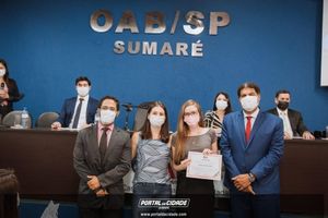OAB Sumar&eacute; realiza a 1&ordf; entrega do ano das carteiras aos novos Advogados