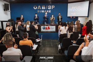 OAB Sumar&eacute; realiza a 1&ordf; entrega do ano das carteiras aos novos Advogados