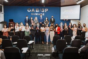 OAB Sumar&eacute; realiza a 1&ordf; entrega do ano das carteiras aos novos Advogados