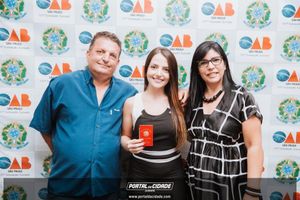 OAB Sumar&eacute; realiza a 1&ordf; entrega do ano das carteiras aos novos Advogados