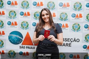 OAB Sumar&eacute; realiza a 1&ordf; entrega do ano das carteiras aos novos Advogados