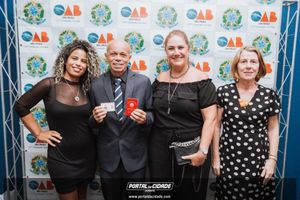 OAB Sumar&eacute; realiza a 1&ordf; entrega do ano das carteiras aos novos Advogados
