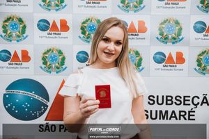 OAB Sumar&eacute; realiza a 1&ordf; entrega do ano das carteiras aos novos Advogados