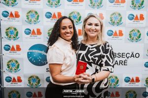 OAB Sumar&eacute; realiza a 1&ordf; entrega do ano das carteiras aos novos Advogados