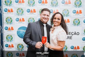 OAB Sumar&eacute; realiza a 1&ordf; entrega do ano das carteiras aos novos Advogados