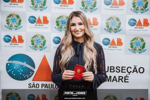 OAB Sumar&eacute; realiza a 1&ordf; entrega do ano das carteiras aos novos Advogados