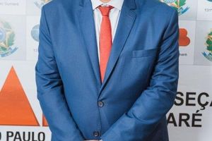 OAB Sumar&eacute; realiza a 1&ordf; entrega do ano das carteiras aos novos Advogados