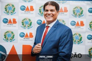 OAB Sumar&eacute; realiza a 1&ordf; entrega do ano das carteiras aos novos Advogados