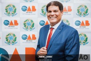 OAB Sumar&eacute; realiza a 1&ordf; entrega do ano das carteiras aos novos Advogados