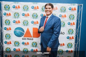 OAB Sumar&eacute; realiza a 1&ordf; entrega do ano das carteiras aos novos Advogados