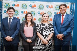 OAB Sumar&eacute; realiza a 1&ordf; entrega do ano das carteiras aos novos Advogados
