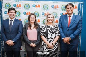 OAB Sumar&eacute; realiza a 1&ordf; entrega do ano das carteiras aos novos Advogados