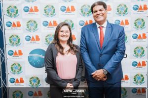 OAB Sumar&eacute; realiza a 1&ordf; entrega do ano das carteiras aos novos Advogados