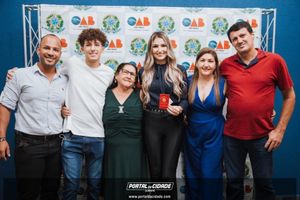 OAB Sumar&eacute; realiza a 1&ordf; entrega do ano das carteiras aos novos Advogados